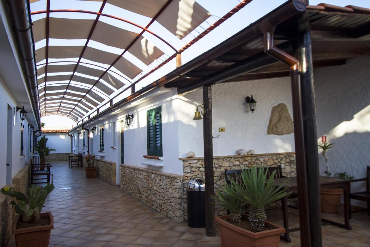 Agriturismo Resort Costa House Lampedusa Luaran gambar